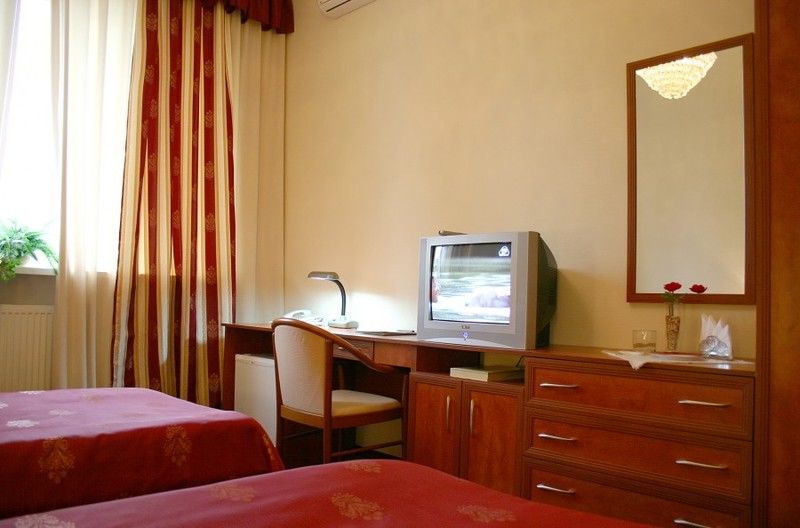 Hotel Kharkov ภายนอก รูปภาพ