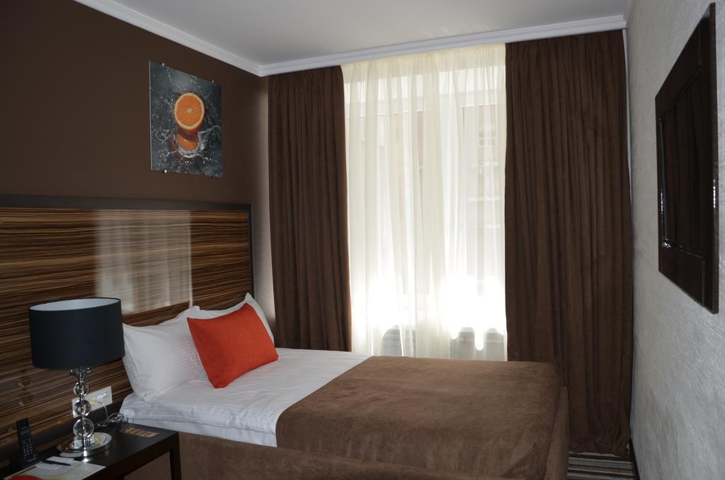 Hotel Kharkov ภายนอก รูปภาพ