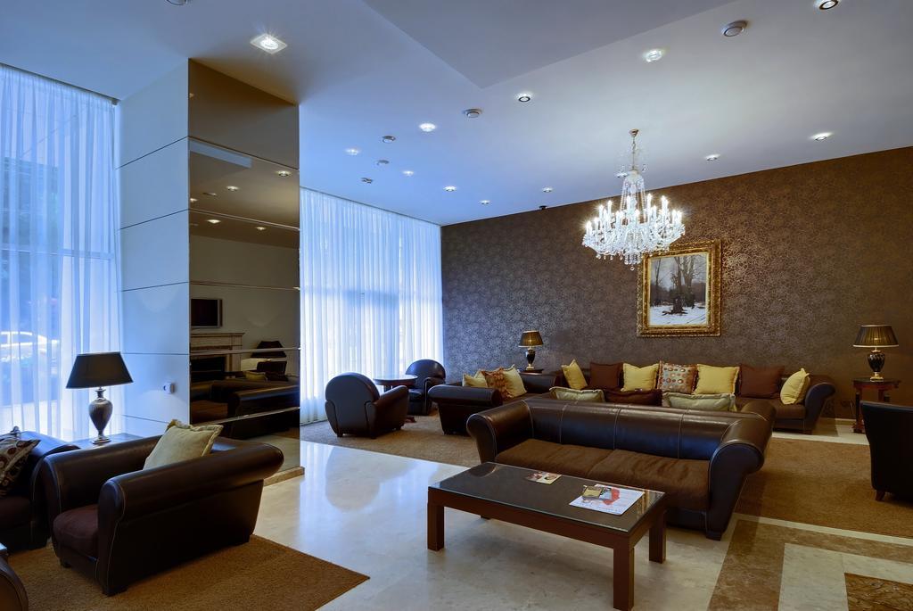 Hotel Kharkov ภายนอก รูปภาพ