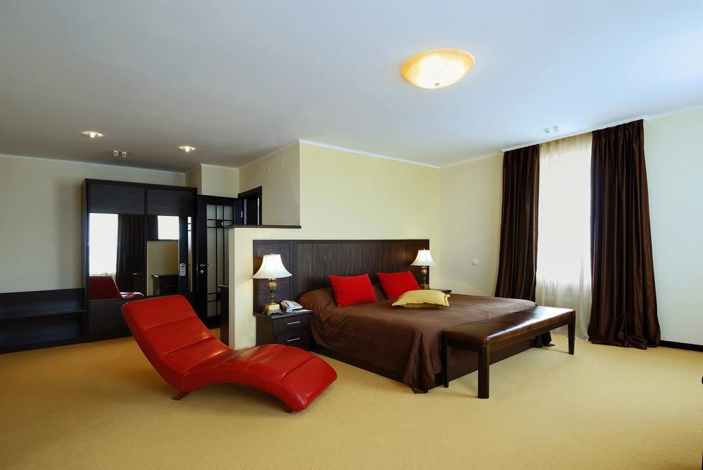 Hotel Kharkov ภายนอก รูปภาพ