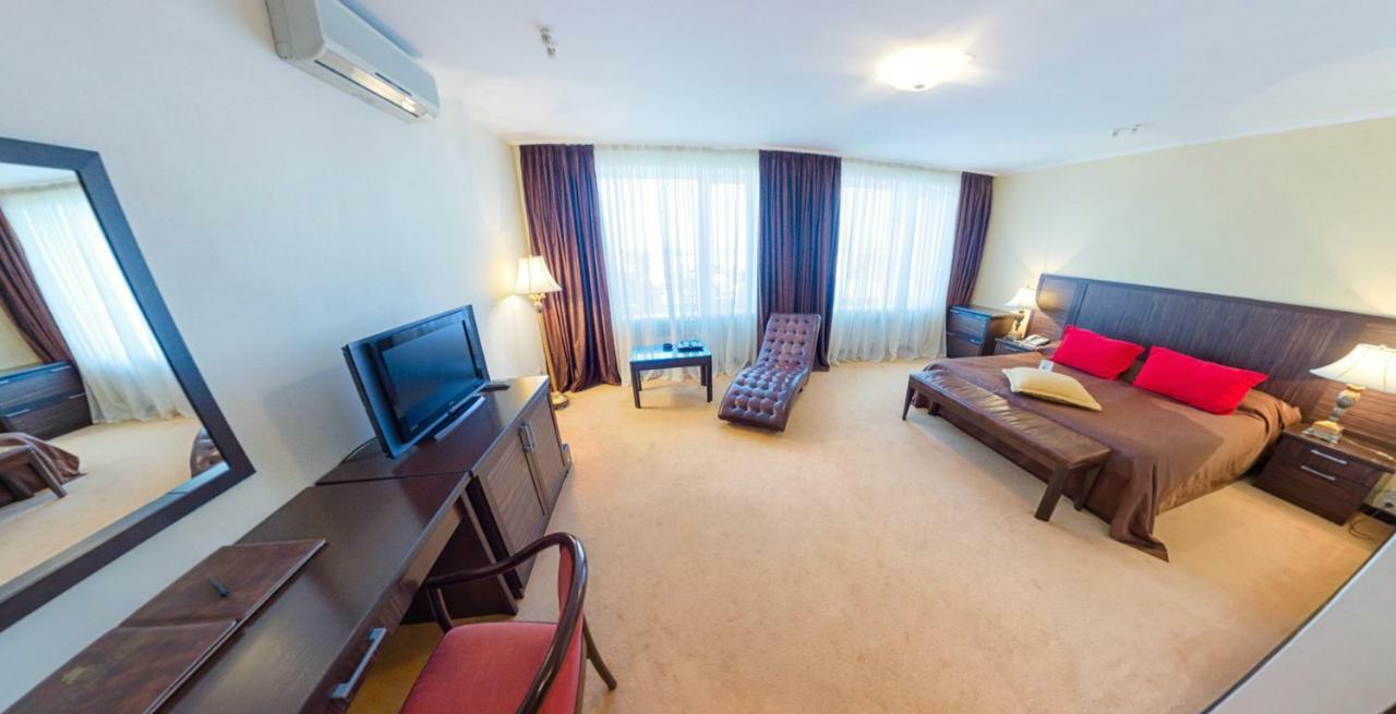 Hotel Kharkov ภายนอก รูปภาพ